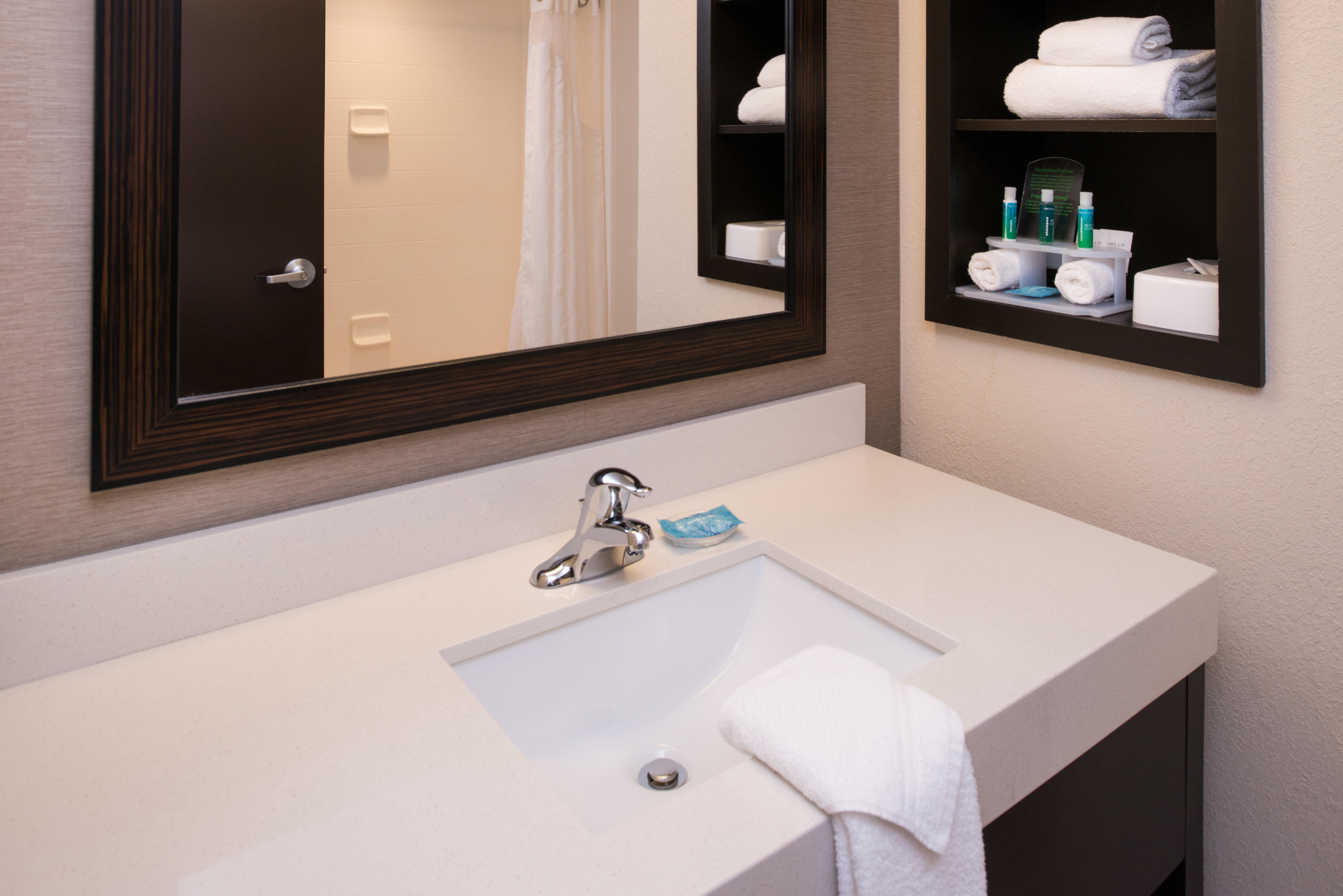 Hotel Express & By Ihg 2*