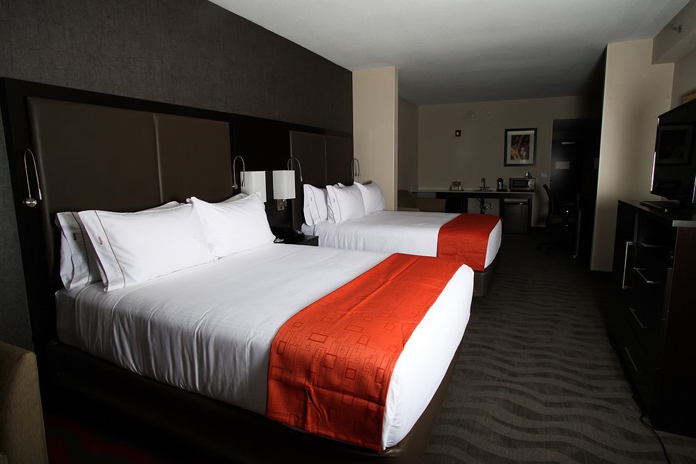 Express & By Ihg Hotel
