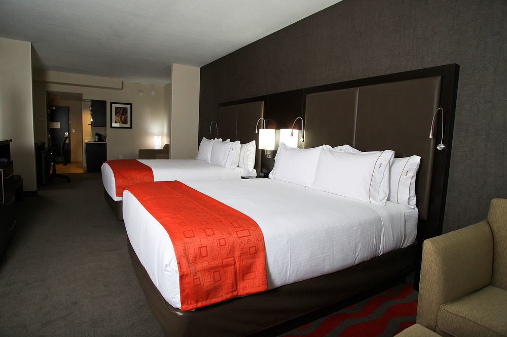 Express & By Ihg Hotel 2*