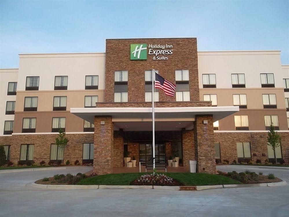 Express & By Ihg Hotel 2*