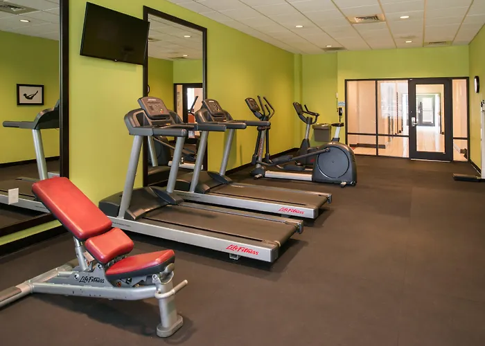 Holiday Inn Express & Suites Monroe By Ihg