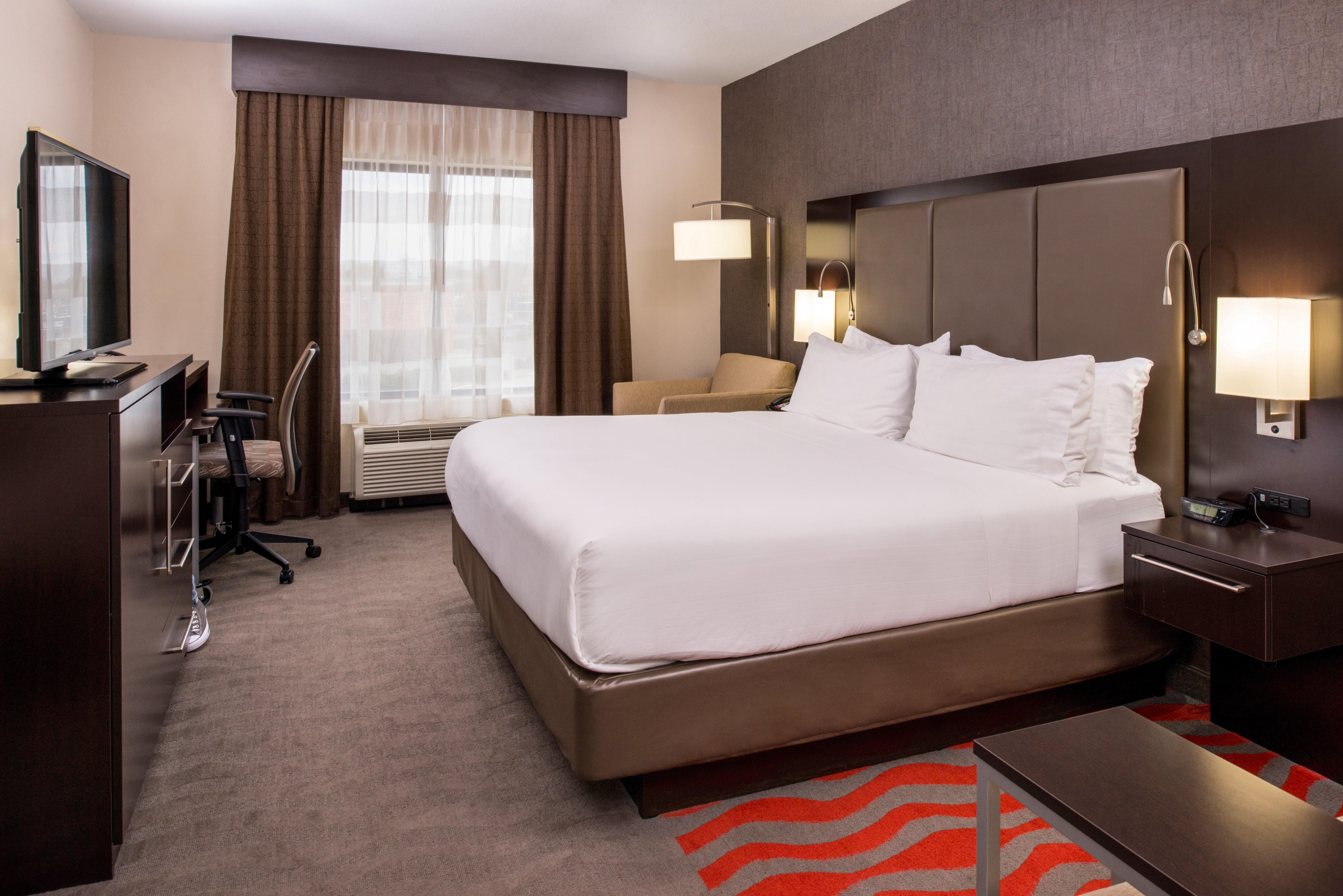 Express & By Ihg 2* Monroe