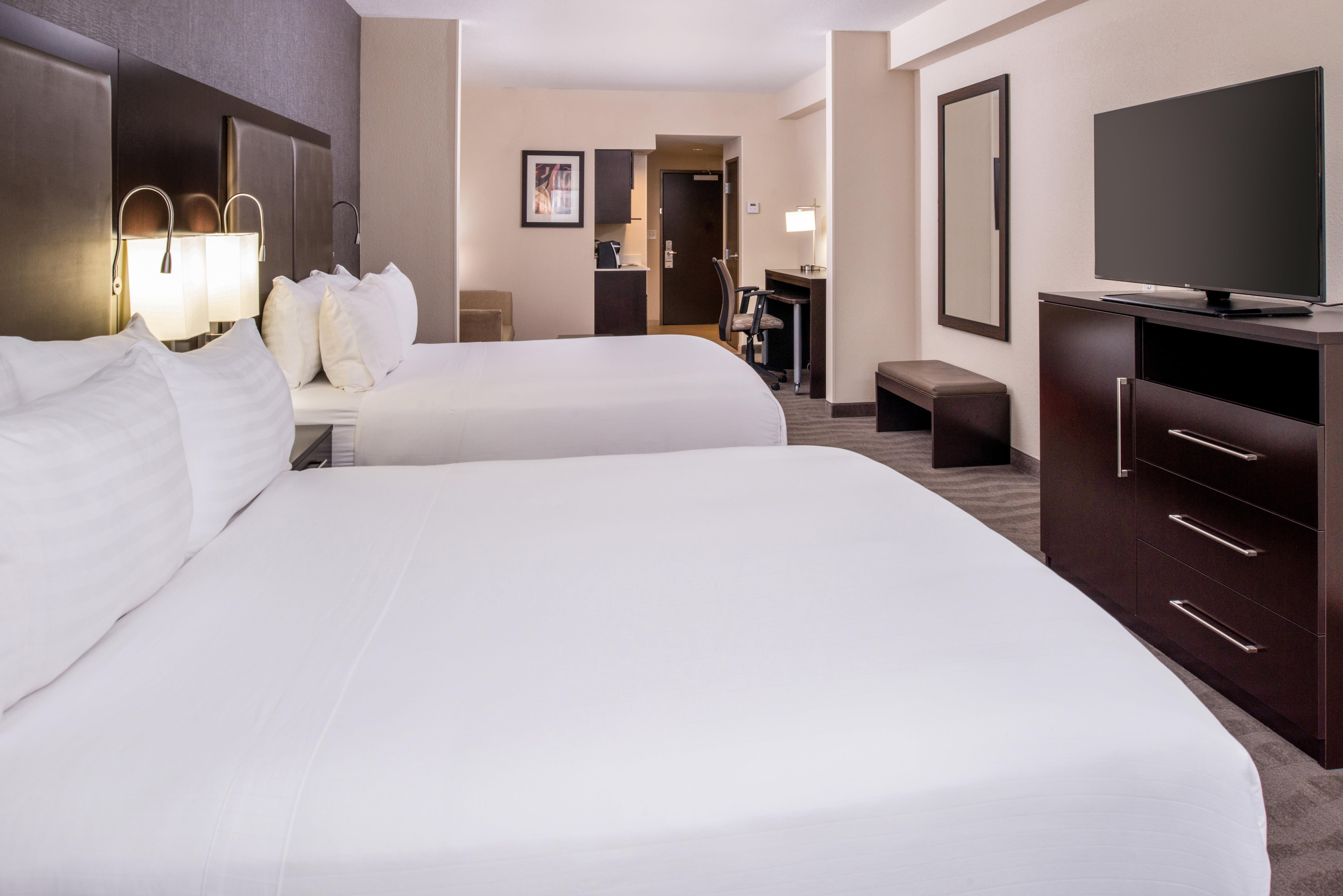 Express & By Ihg 2*